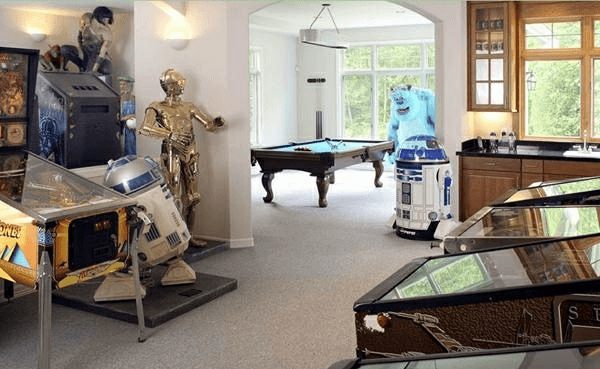 Amazing Star Wars Themed Home Theater