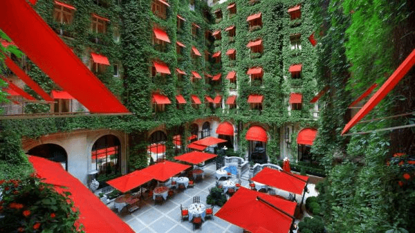Hotel Plaza Athenee Paris