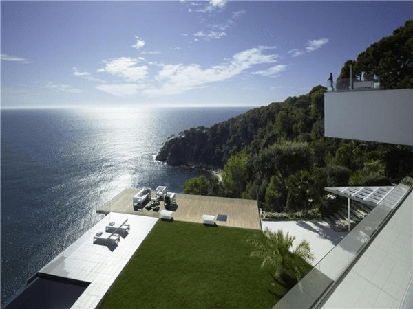 Spectacular designer house on Costa Brava