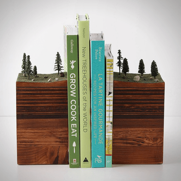 8 Quirky Creative Bookends