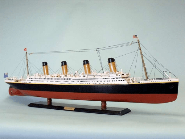 Remote Controlled Titanic Boat