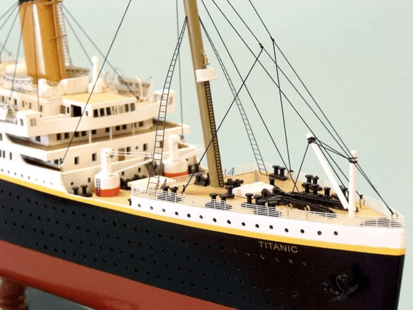 Remote Controlled Titanic Boat