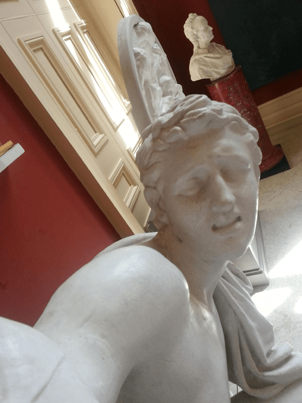 Statues Taking Selfies