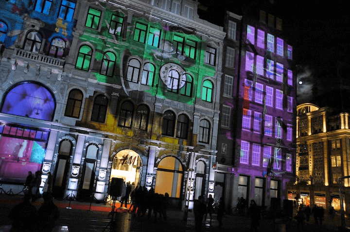 H&M's Surreal Projection Mapping