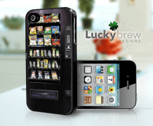 着けてるだけで太りそう！iPhoneがお菓子の自動販売機になるケース - Luckybrew iPhone case -