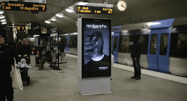 この発想は素晴らしい！地下鉄の駅のリアルに実感できる広告がすごい - Blowing in The Wind